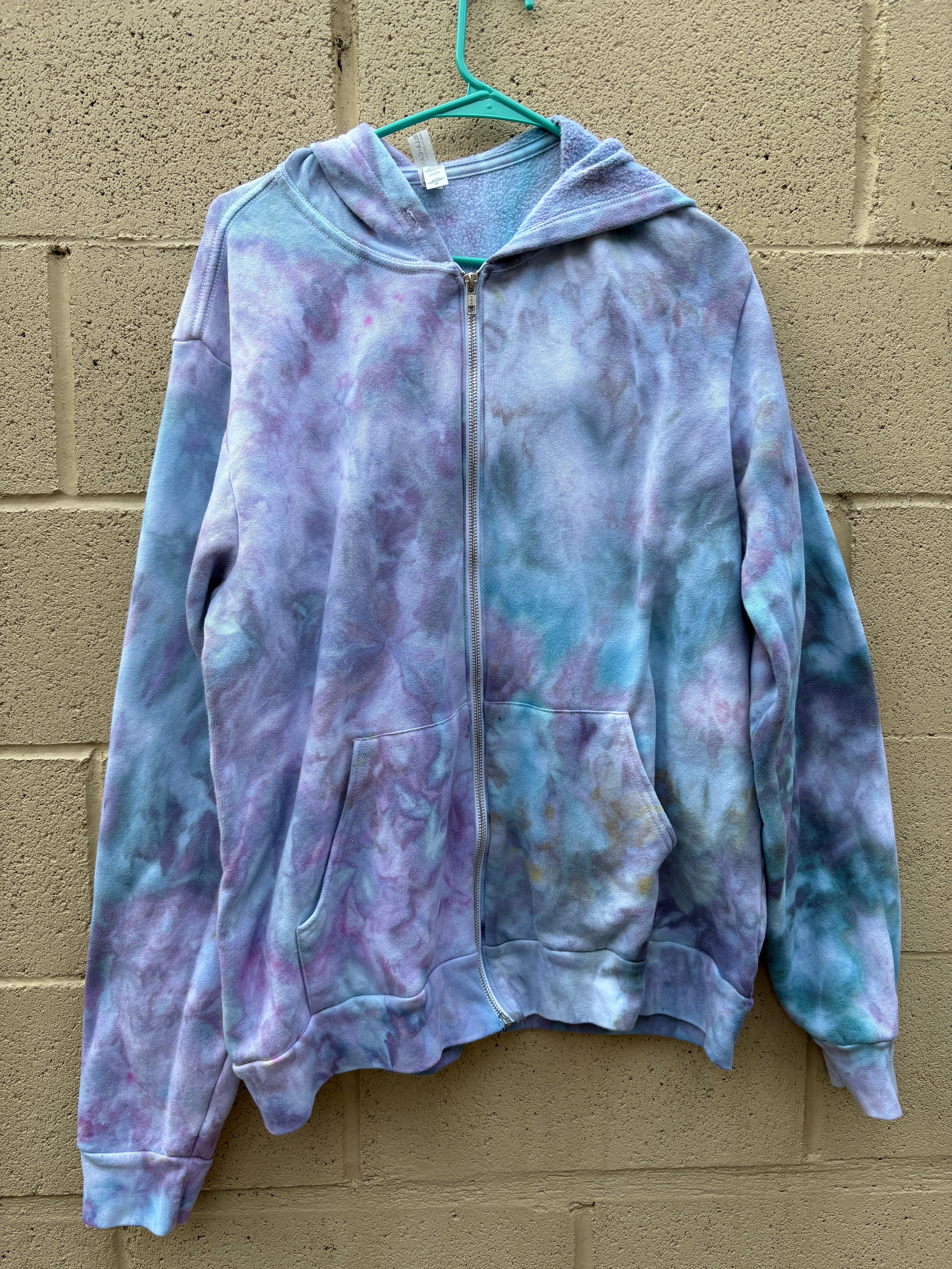 Hoodie XL | Curated by 2DogsCreative